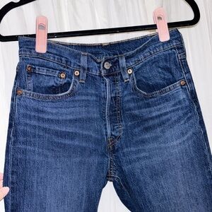 Classic Levi’s High-Rise Ankle Jeans